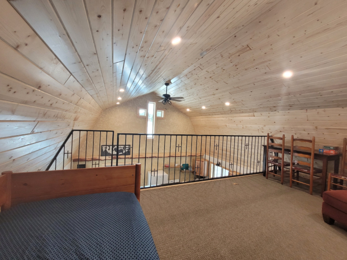 Miracle Cabin Loft